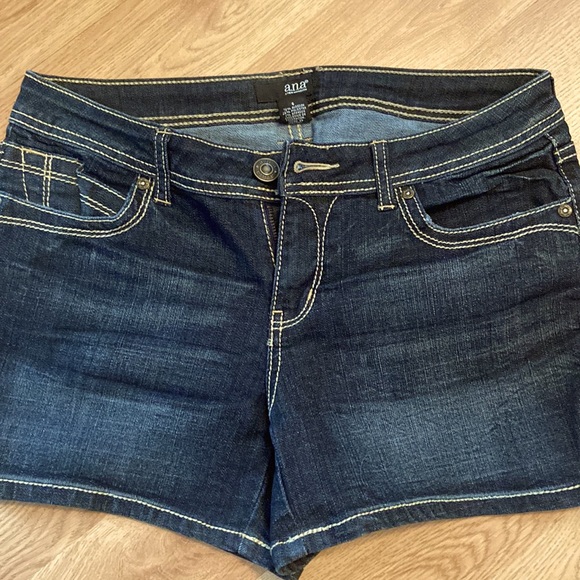 a.n.a Pants - Cute jean shorts